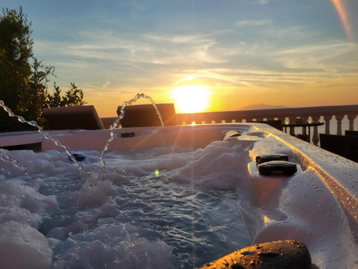 Vista Mare Bb Bed & Breakfast อนากาปรี ภายนอก รูปภาพ