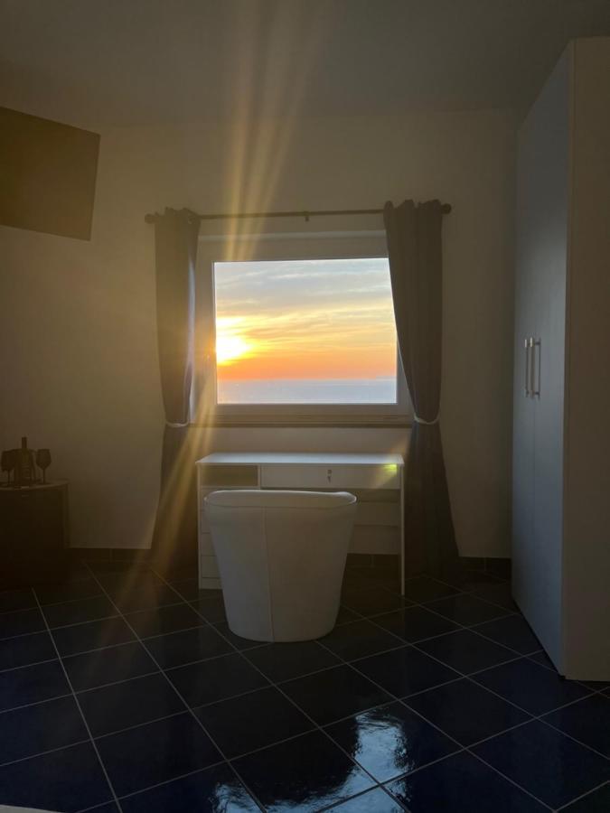 Vista Mare Bb Bed & Breakfast อนากาปรี ภายนอก รูปภาพ
