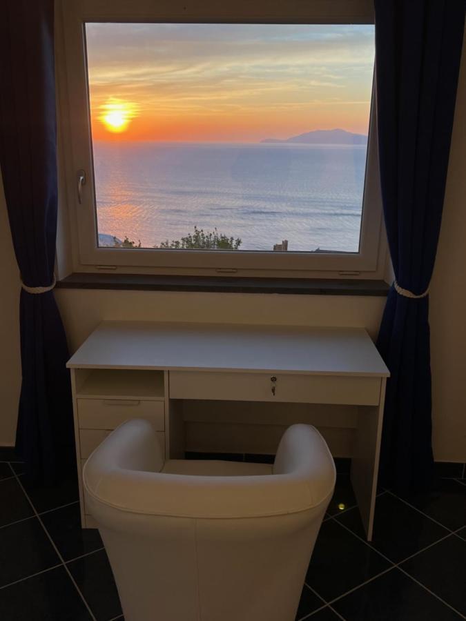 Vista Mare Bb Bed & Breakfast อนากาปรี ภายนอก รูปภาพ