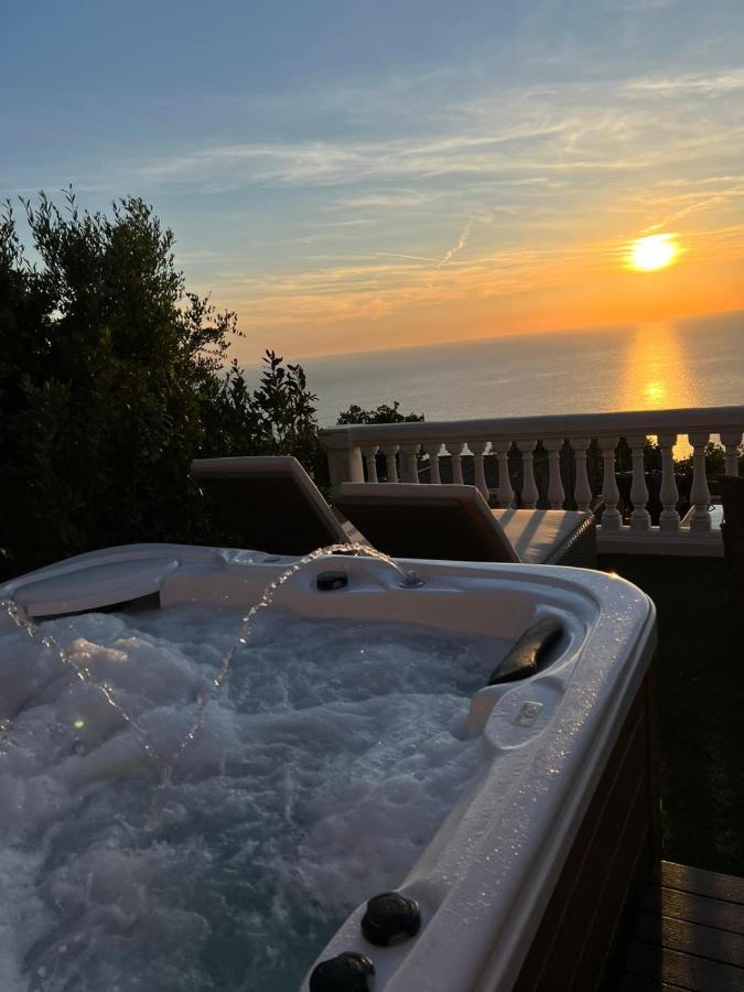 Vista Mare Bb Bed & Breakfast อนากาปรี ภายนอก รูปภาพ