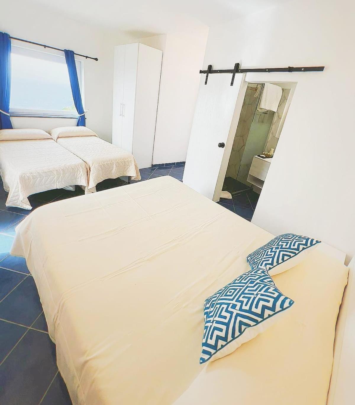 Vista Mare Bb Bed & Breakfast อนากาปรี ภายนอก รูปภาพ
